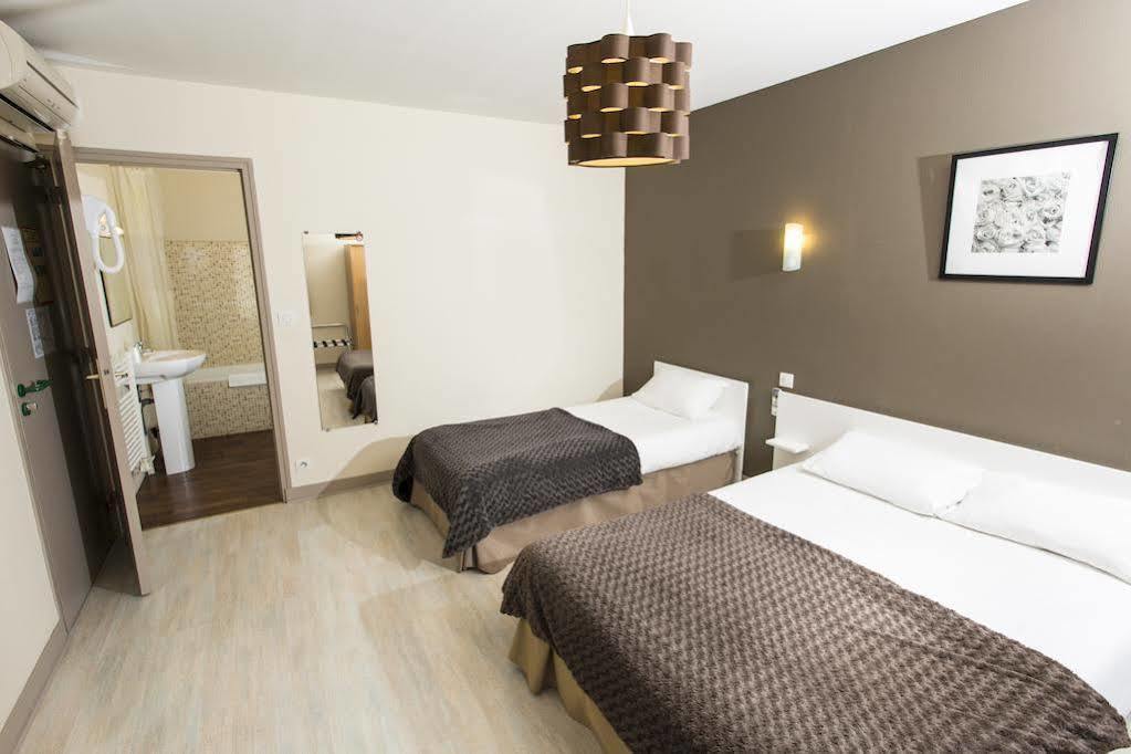 Brit Hotel Du Parc Niort Centre-Parking Gratuit Exterior photo